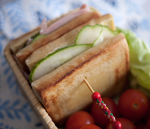 koyadofu-sandwich2.jpg