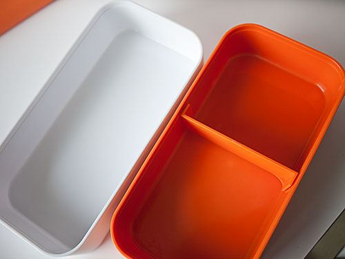 Dividers and food cups for bento lunch box - monbento